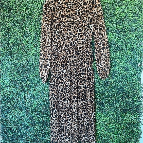 Animal print wrap dress - Picture 4 of 10